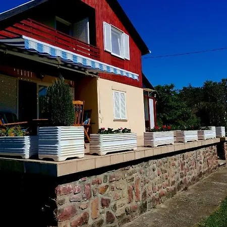 Дом отдыха Felicia Балатонсепезд